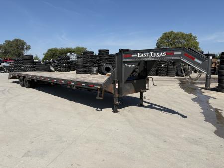 Used 2024 East Texas Trailers 40 ft Deckover Trailer