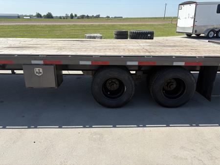 Used 2024 East Texas Trailers 40 ft Deckover Trailer