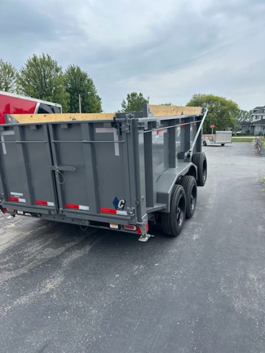 New 2027 Diamond C Trailers LPT207