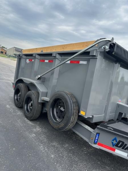 New 2027 Diamond C Trailers LPT207