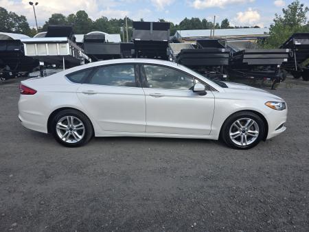 Used 2018 Ford FUSION SE Car
