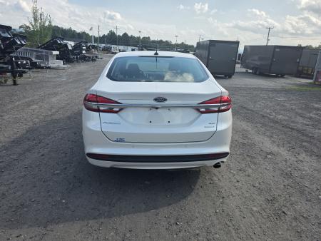 Used 2018 Ford FUSION SE Car
