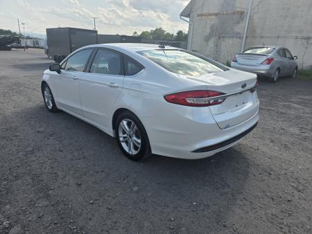Used 2018 Ford FUSION SE Car