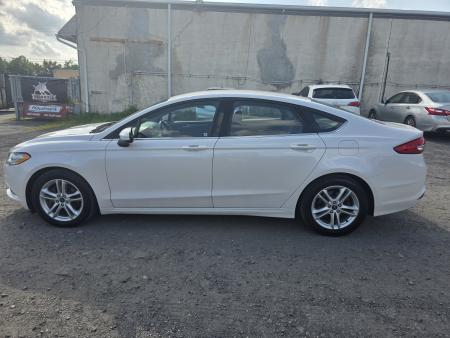 Used 2018 Ford FUSION SE Car