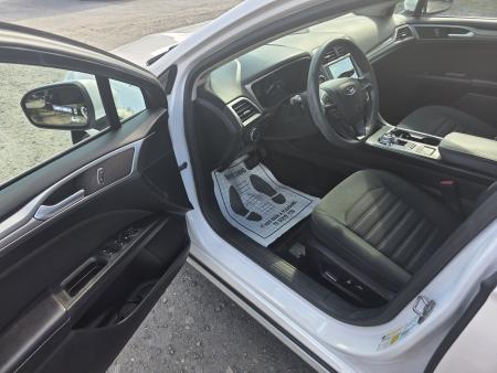 Used 2018 Ford FUSION SE Car