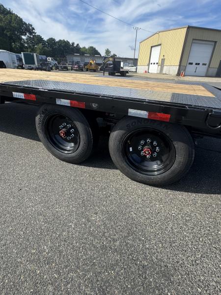 New 2027 Load Trail PS102X24 Deckover Trailer Carries 12600 lbs
