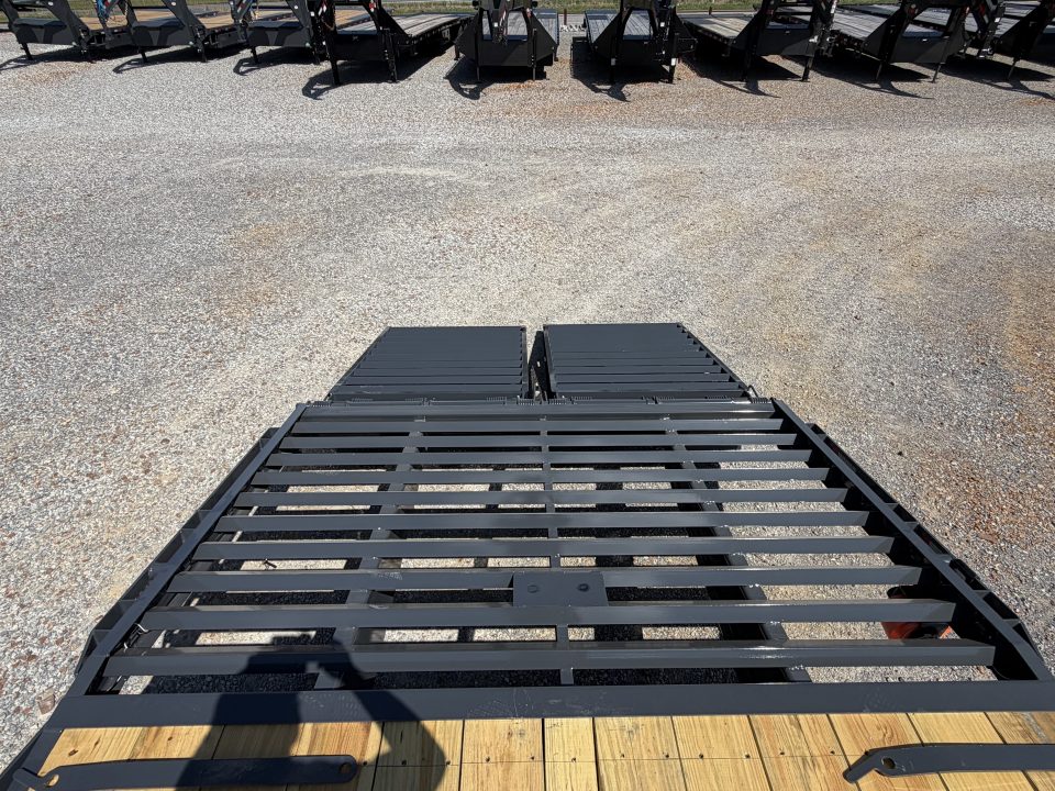 New 2027 Lamar Gooseneck Trailer | 102" x 36' | 20K GVWR