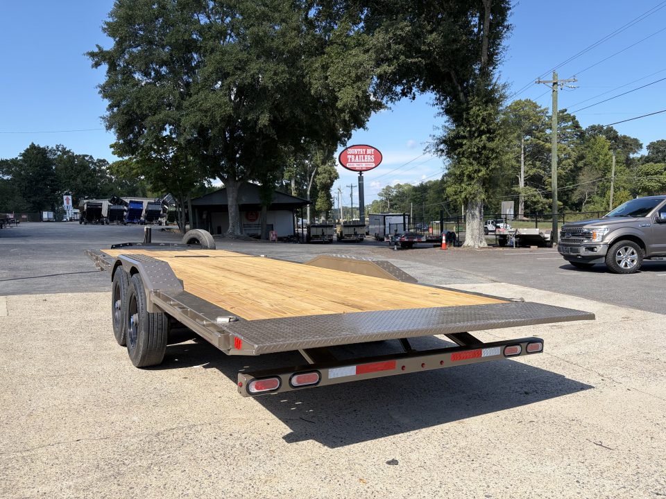 New 2027 Diamond C 8.5x24 Equipment, 18' Tilt, Drive-Over Fenders HXD210