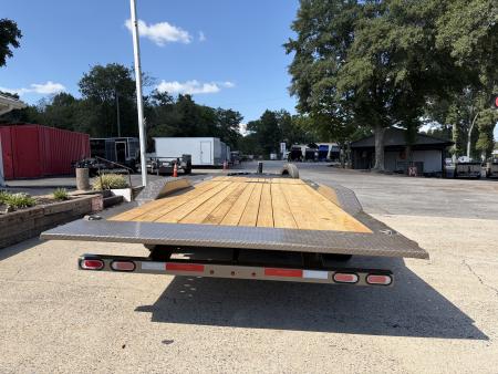 New 2027 Diamond C 8.5x24 Equipment, 18' Tilt, Drive-Over Fenders HXD210
