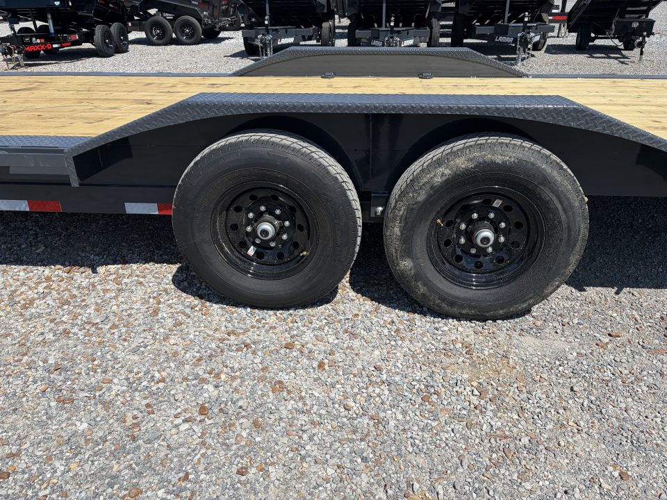 New 2027 Lamar 102" x 32' 14K GVWR Gooseneck Trailer
