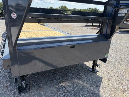 New 2027 Lamar 102" x 32' 14K GVWR Gooseneck Trailer