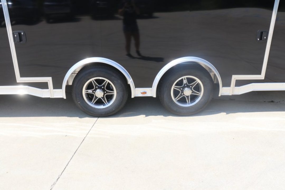 New 2027 8.5X28 inTech RACE TRAILER