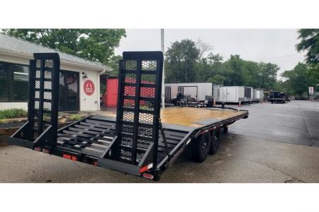 New 2027 Diamond C 8.5x24' Equipment, 5' Dove w/Ramps DEC207