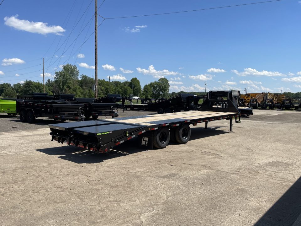 New 2026 Load Trail 102x28 Gooseneck 24k w/Max Ramps Gooseneck Bodies