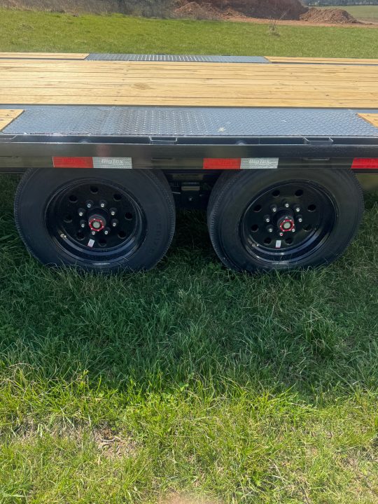 New 2027 Big Tex 102x40 Tandem 17.5K GN MAX RAMP
