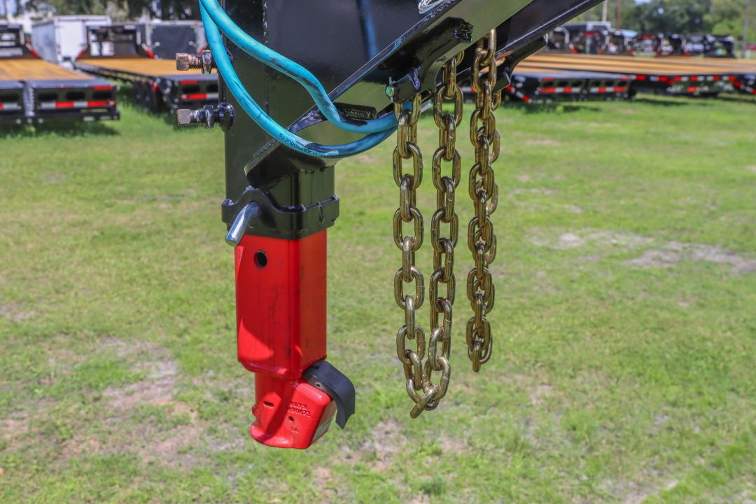 New 2027 8.5X40 PJ Gooseneck Equipment Trailer