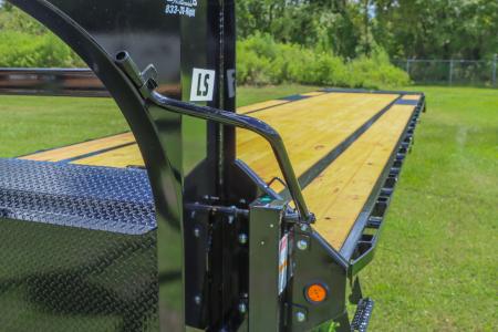 New 2027 8.5X40 PJ Gooseneck Equipment Trailer