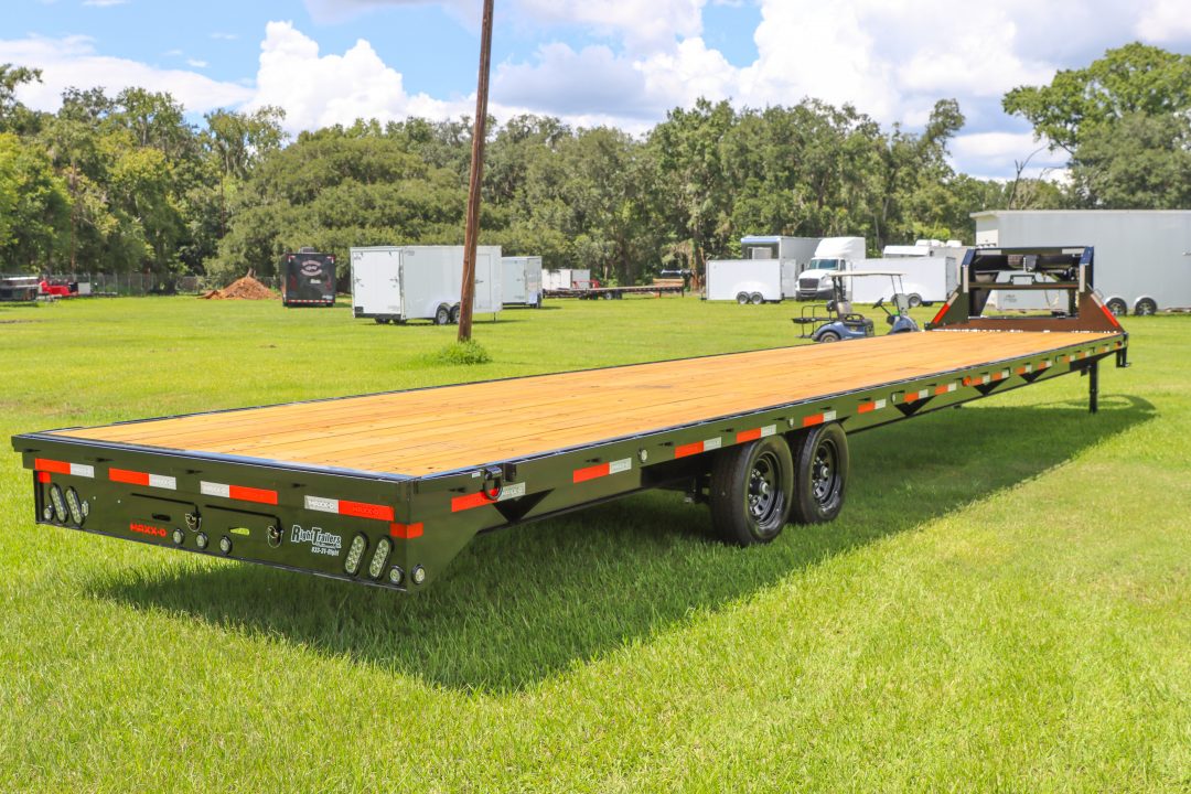 New 2027 8.5X40 MAXX-D GOOSENECK EQUIPMENT TRAILER