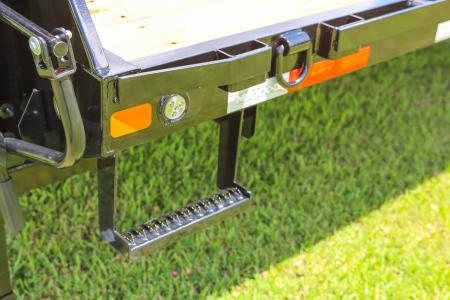 New 2027 8.5X40 MAXX-D GOOSENECK EQUIPMENT TRAILER