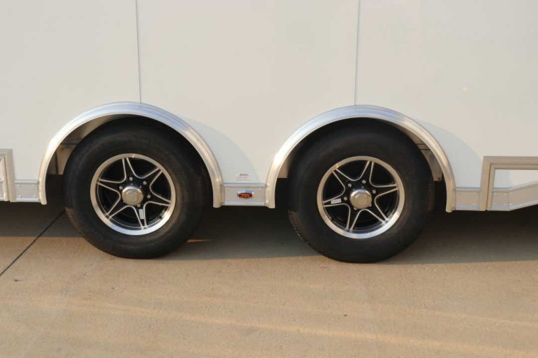 New 2027 8.5X28 inTech RACE TRAILER