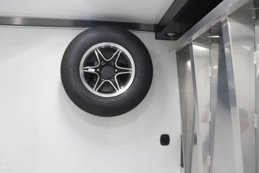 New 2027 8.5X28 inTech RACE TRAILER