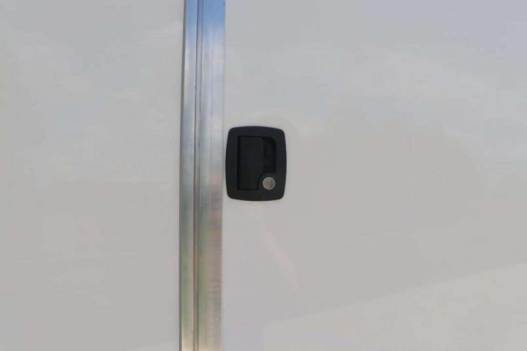 New 2027 8.5X28 inTech RACE TRAILER