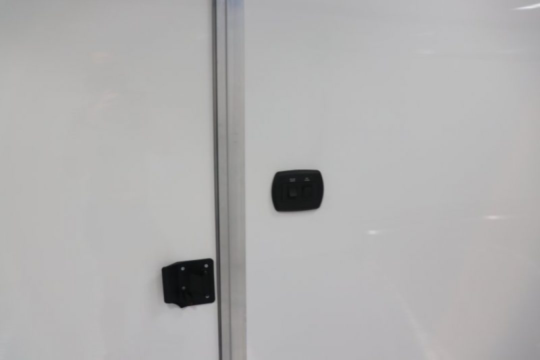 New 2027 8.5X28 inTech RACE TRAILER