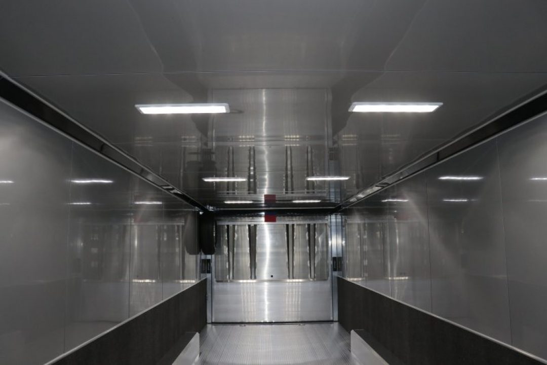 New 2027 8.5X32 iNTECH RACE TRAILER