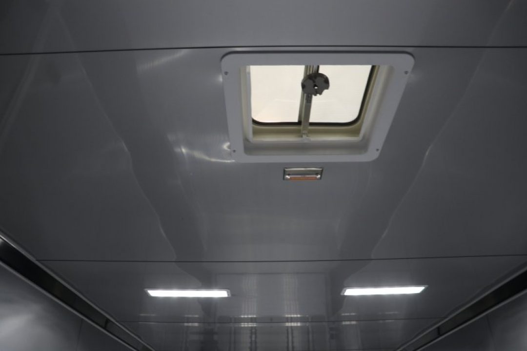 New 2027 8.5X32 iNTECH RACE TRAILER