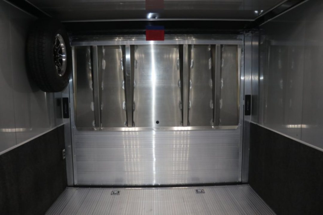 New 2027 8.5X32 iNTECH RACE TRAILER