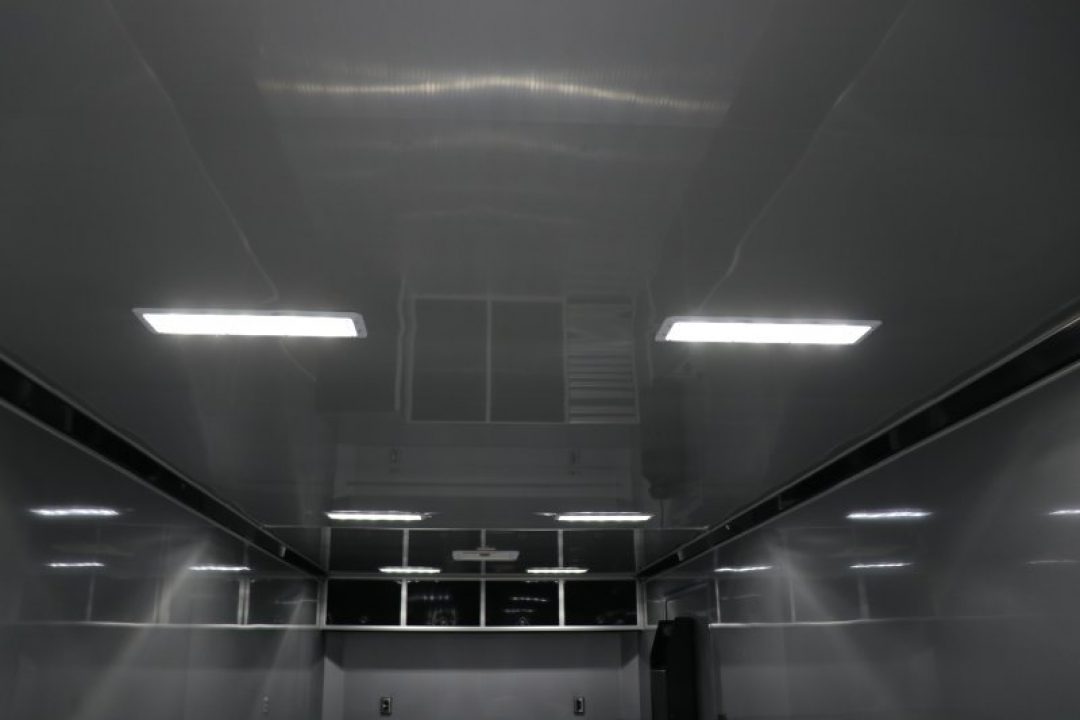 New 2027 8.5X32 iNTECH RACE TRAILER