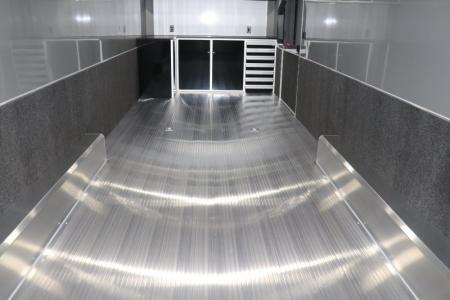 New 2027 8.5X32 iNTECH RACE TRAILER