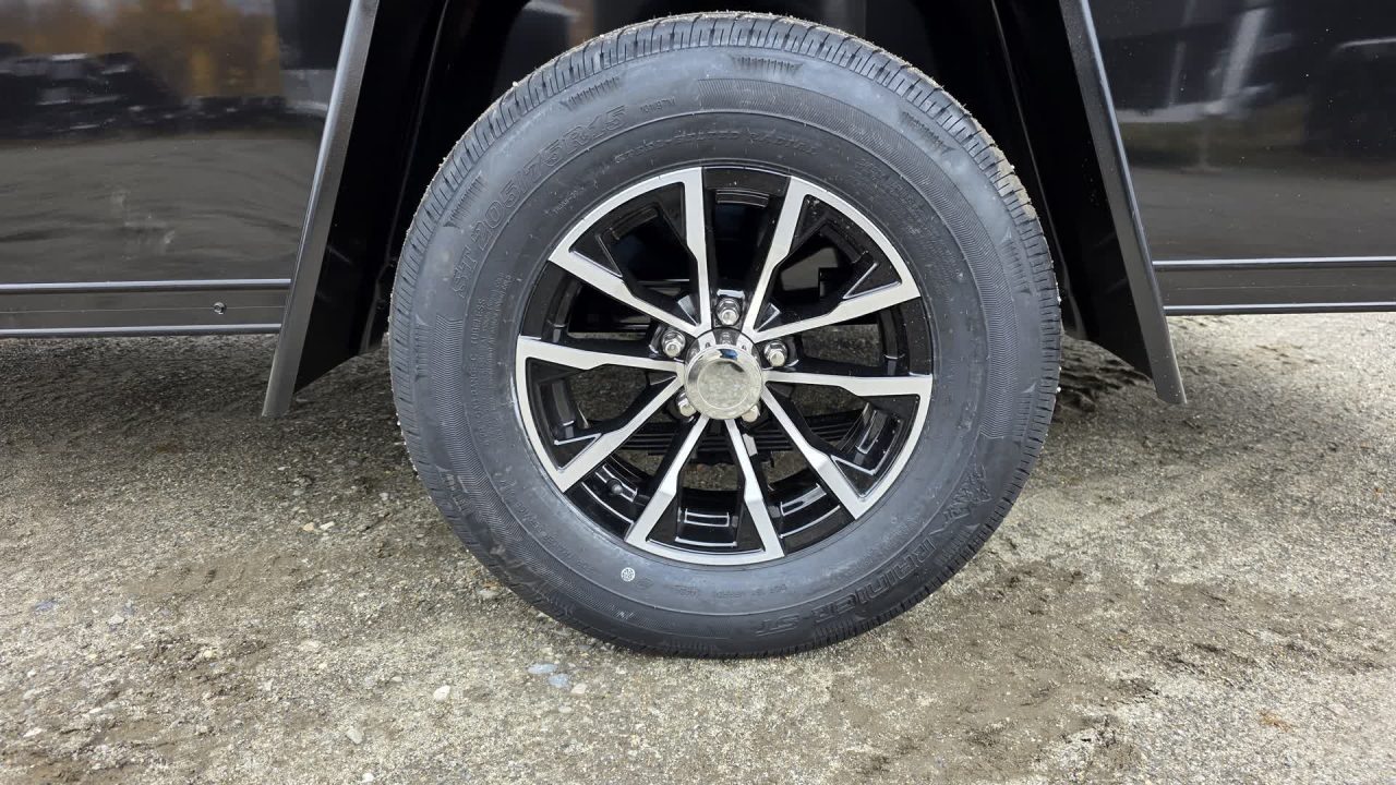 New 2026 Pace American 6x12 Outback DLX Flat Top V-Nose 3K w/ BLACK OUT, EXTRA HEIGHT, D-RING, ALLOY WHEELS & STAB JACKS