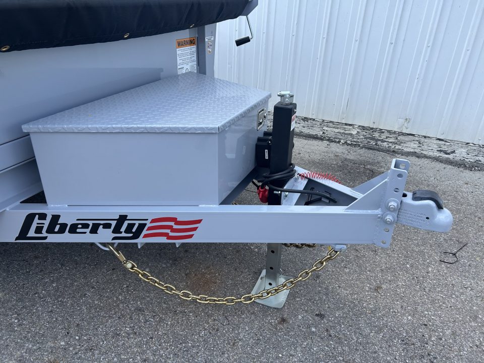2027 Liberty photo 9