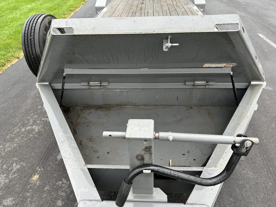 Used 2025 Diamond C Trailers LPX 210 24' Equipment Trailer