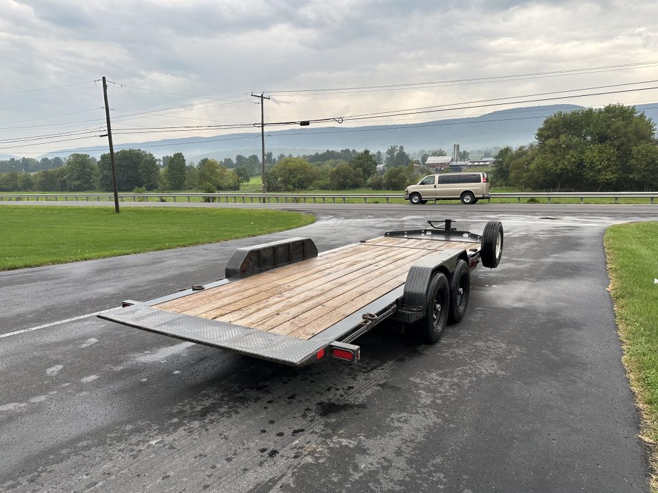 Used USED 2021 Diamond C Trailers HDT 207 Tilt Trailer 20'