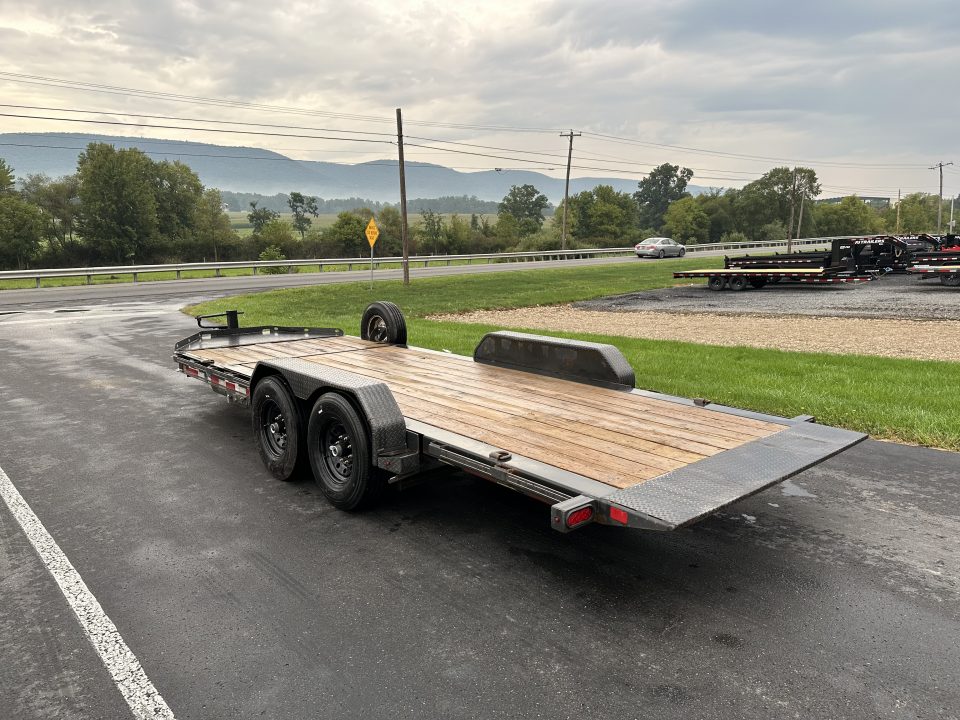 Used USED 2021 Diamond C Trailers HDT 207 Tilt Trailer 20'