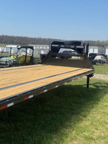 New 2027 Big Tex 102x40 Tandem 17.5K GN MAX RAMP