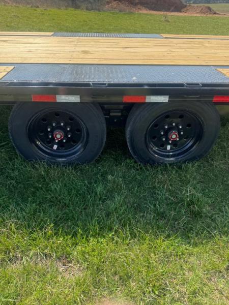 New 2027 Big Tex 102x40 Tandem 17.5K GN MAX RAMP