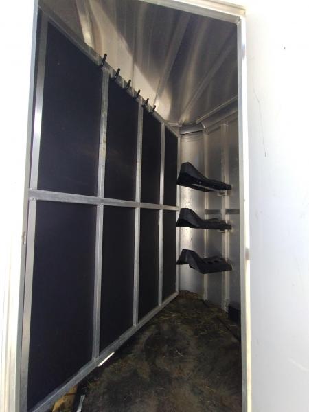 Used 2020 Shadow 3 Horse Trailer / Livestock trailer with removable dividers Horse Trailer