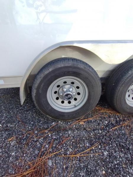 Used 2020 Shadow 3 Horse Trailer / Livestock trailer with removable dividers Horse Trailer