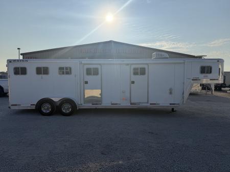 Used 1998 Exiss 3 Horse Gooseneck Living Quarters With Midtack Horse Trailer