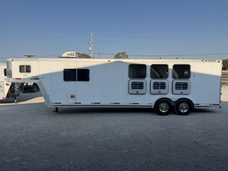 Used 1998 Exiss 3 Horse Gooseneck Living Quarters With Midtack Horse Trailer
