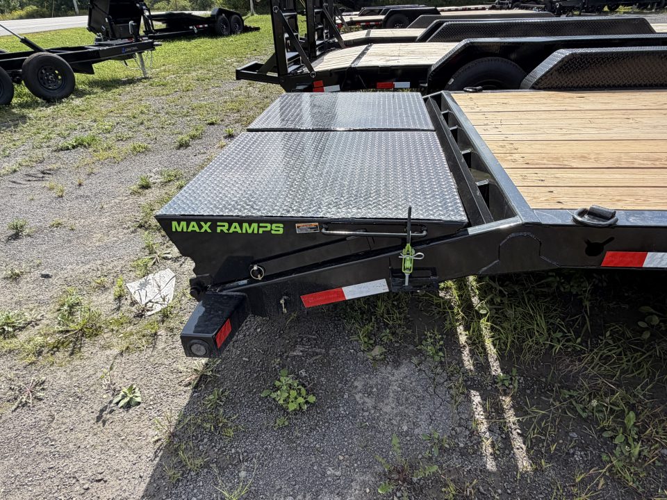 2027 Load Trail CB8322072 photo 5