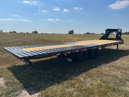 New 2027 Diamond C 102x30 Tandem 25K GN Hydrotail w/ Hydraulic Jacks, Fully Cleated Tail, & Solar