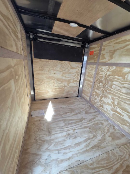 2027 Continental Cargo TXVHW610SA photo 5