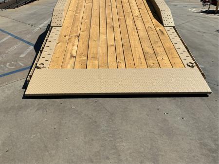 New 2027 Diamond C Trailers HXD207L22X102 8.5FT X 22FT 15.5 GVW Tilt Trailer