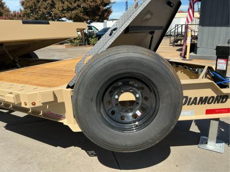 New 2027 Diamond C Trailers HXD207L22X102 8.5FT X 22FT 15.5 GVW Tilt Trailer