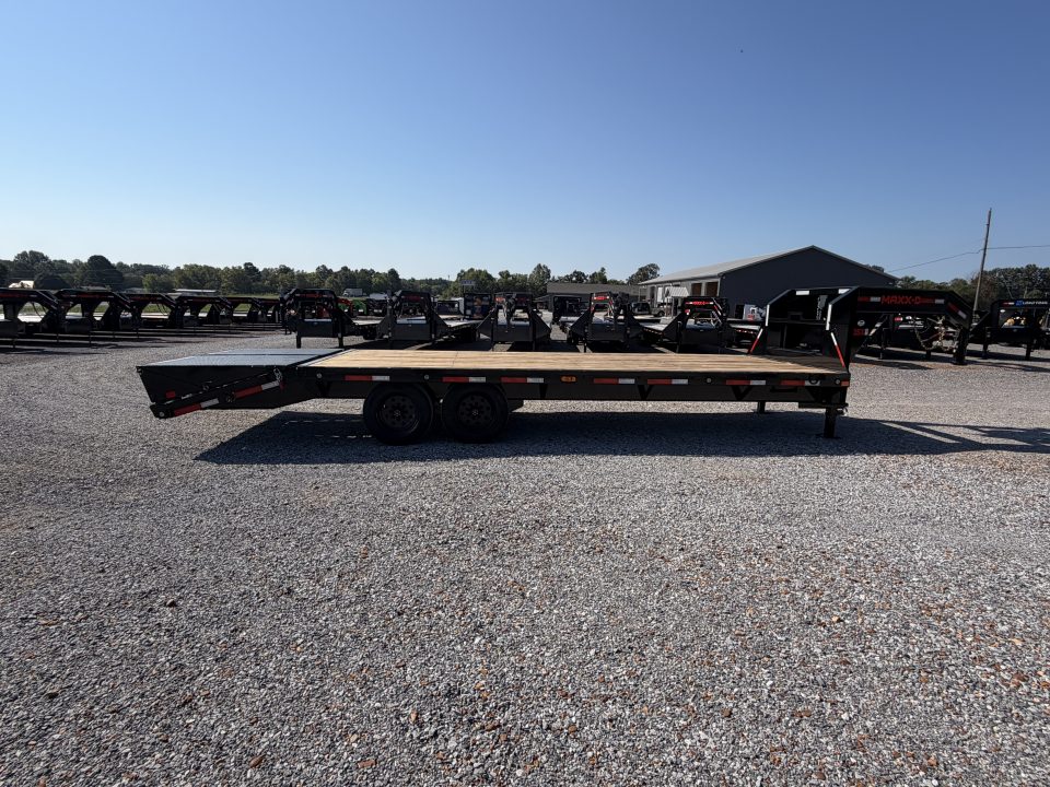 New 2027 MAXXD 102"X25' 17.5K Gooseneck Flatbed Trailer