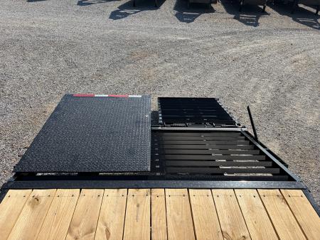 New 2027 MAXXD 102"X25' 17.5K Gooseneck Flatbed Trailer